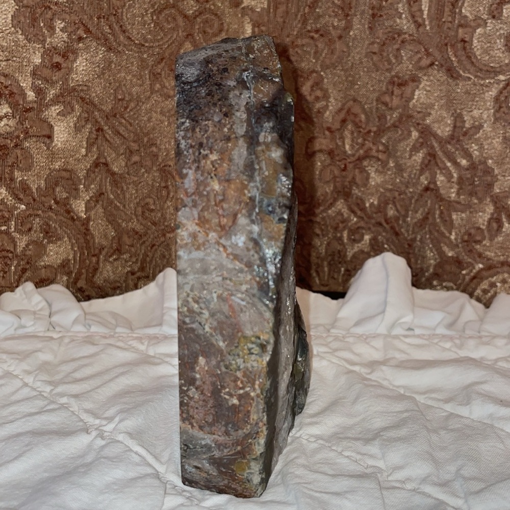 Vintage Natural Agate Geode with crystals.  Beautiful piece. - Picture 5 of 7